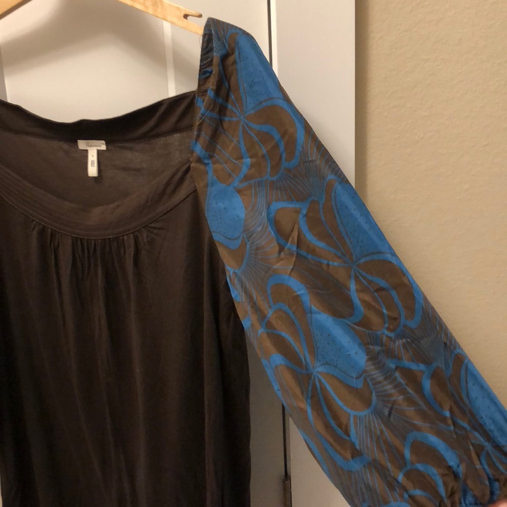 Bell sleeve top